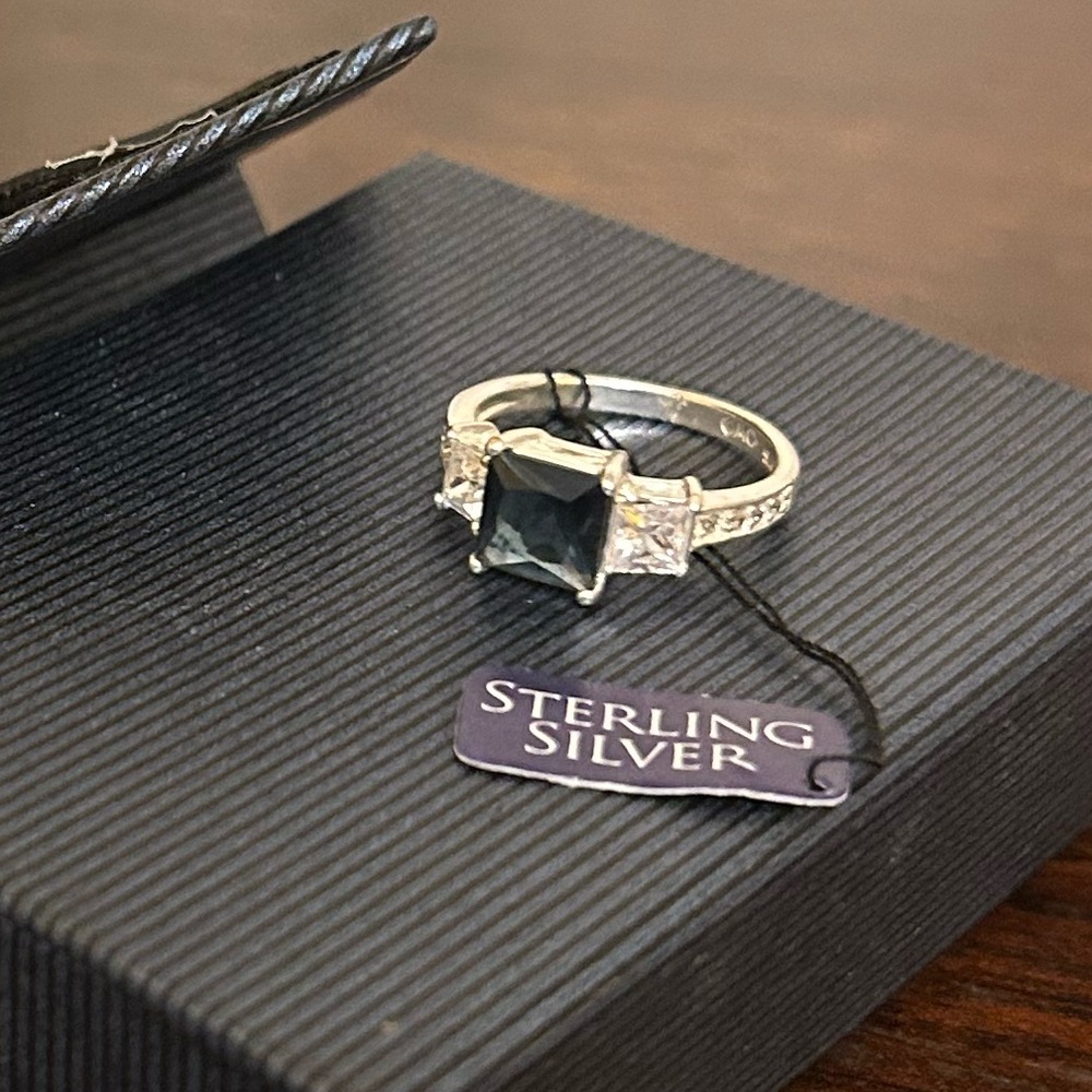 Size 7 Sterling Silver Ring Marked 925 w/Blue CZ Center Stone w/Diamond CZ’s NIB